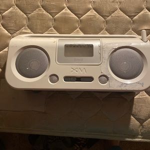 Sirius XM radio outdoor/indoor use. Missing car adapter